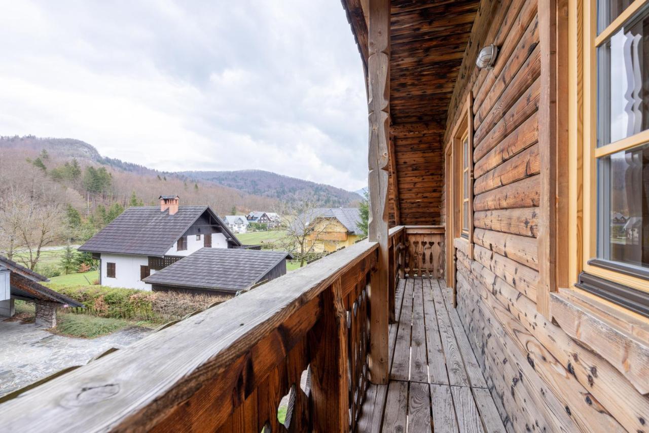 Apartments Brina Бохин Екстериор снимка