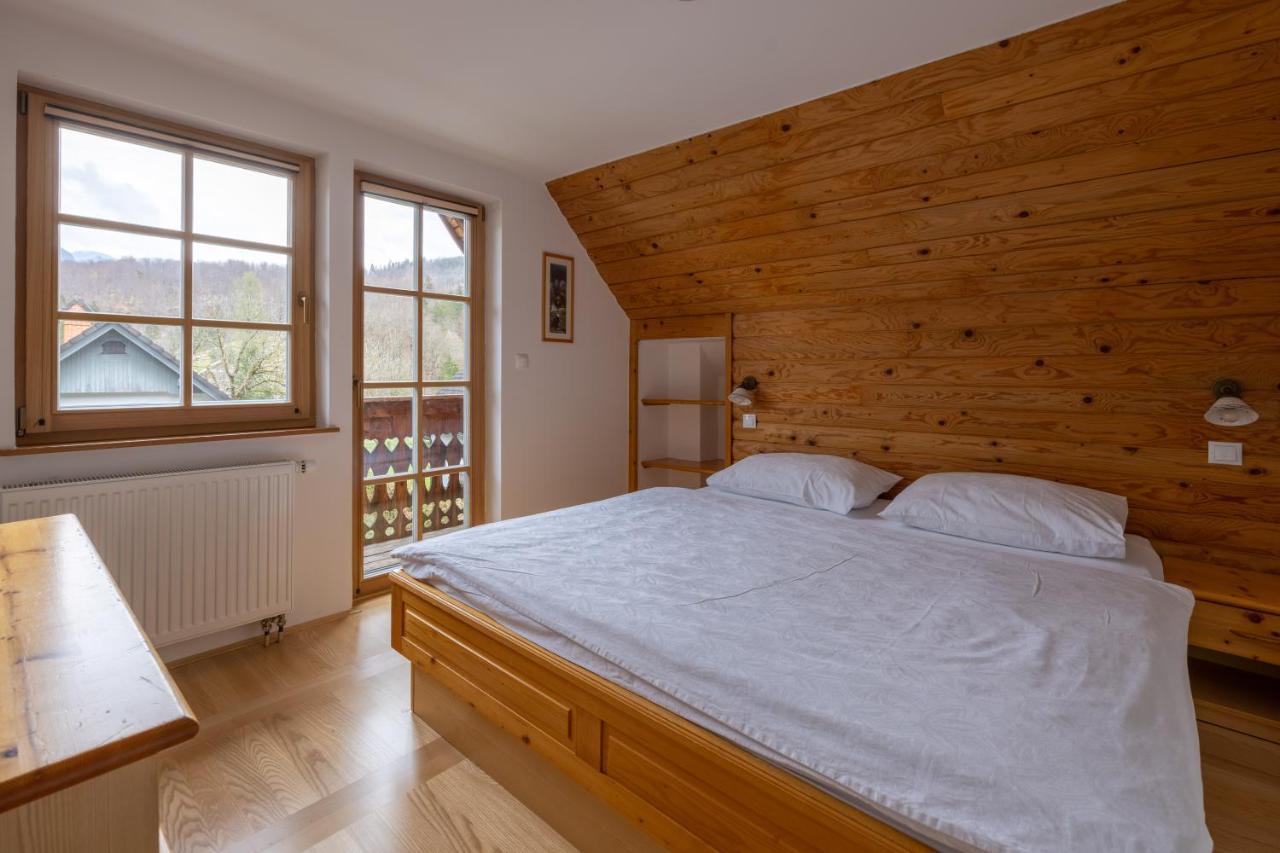 Apartments Brina Бохин Екстериор снимка