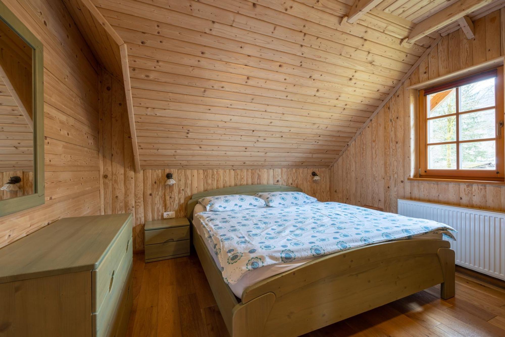 Apartments Brina Бохин Екстериор снимка